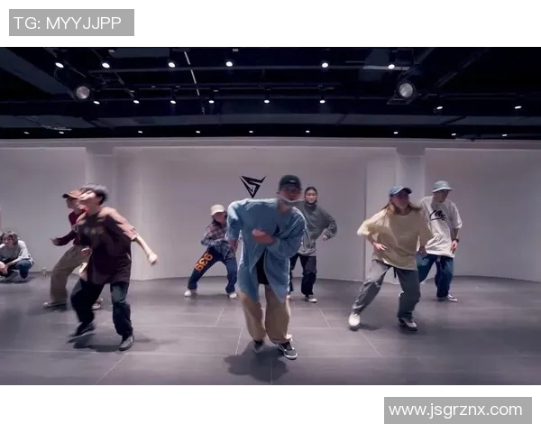 街舞盛宴：深入西安街舞队的默契与协作之道